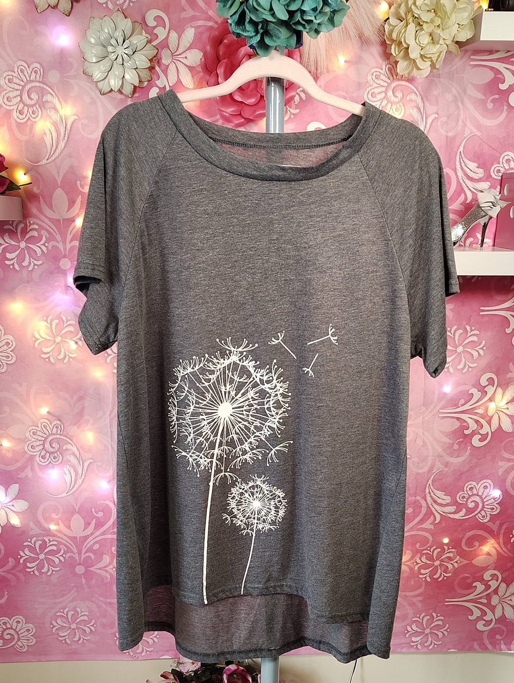 Source Unknown Gray Short Sleeve Tee with White Dandelion Graphic